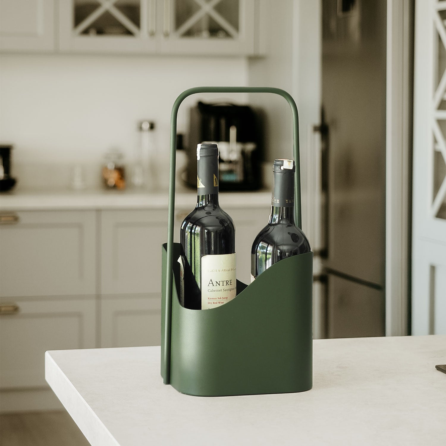 Pour Wine Stand