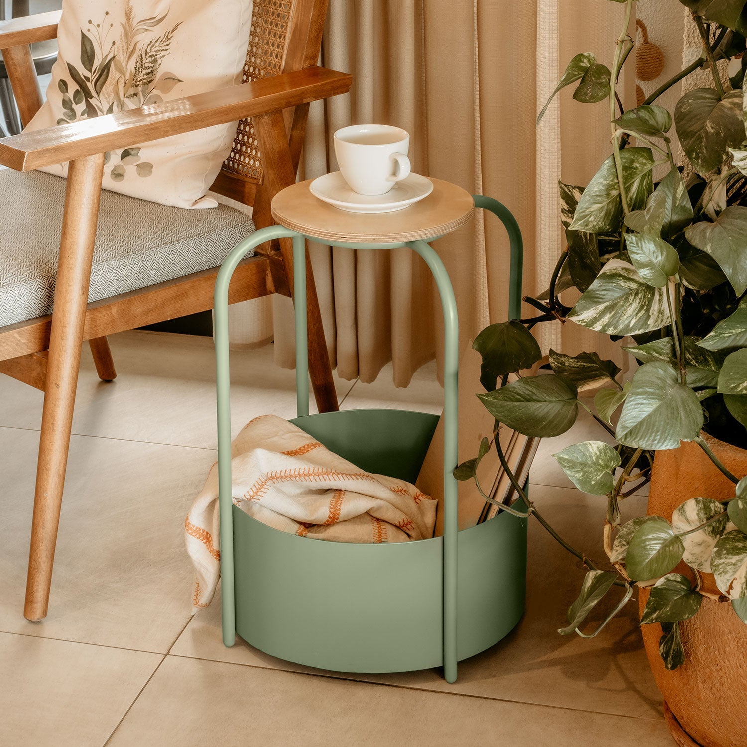 Likta Side Table
