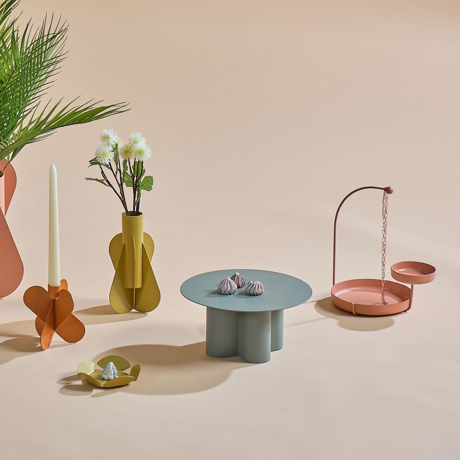 Mid Jewellery Stand - Pink