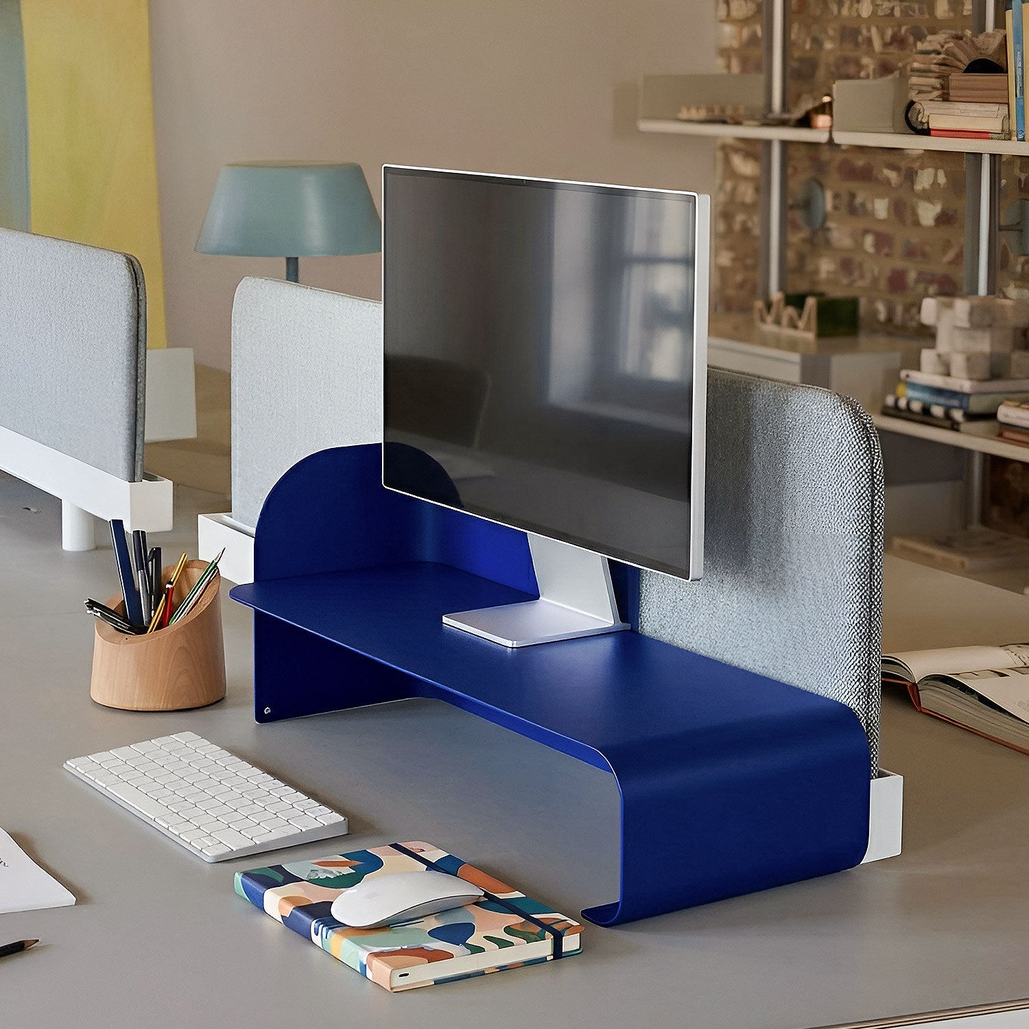 Luno Monitor Stand