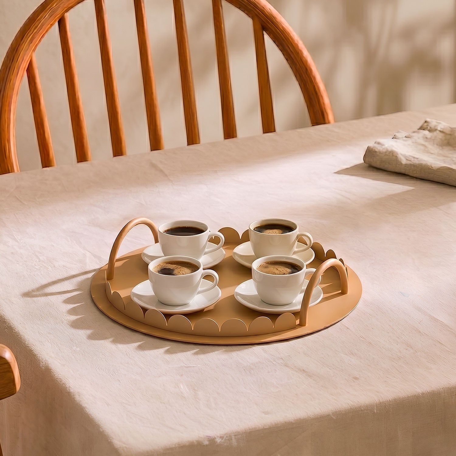 Dasiy Round Tray