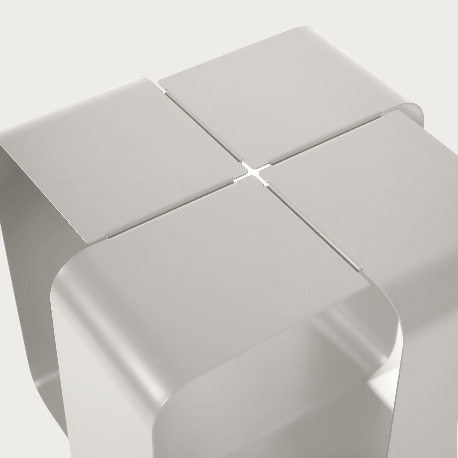 Punos S Side Table