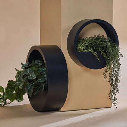 round hanging wall planter Circle L Wall Planter – Oobje
